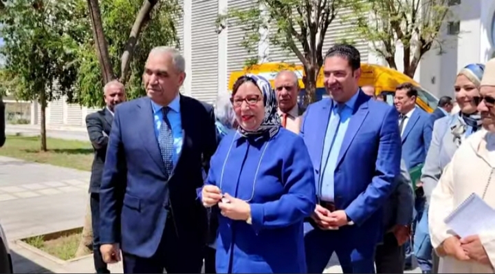تسليم مفاتيح عدد من حافلات النقل المدرسي والنقل المخصص لذوي الاحتياجات الخاصة بوجدة تسليم مفاتيح عدد من حافلات النقل المدرسي والنقل المخصص لذوي الاحتياجات الخاصة بوجدة